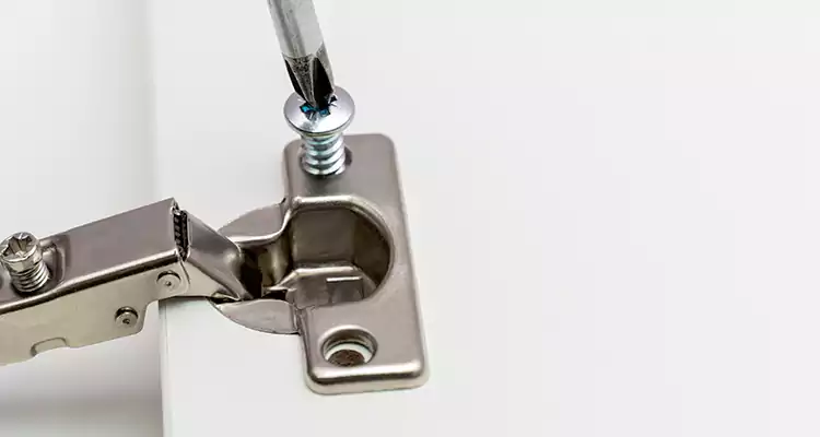 Screen Door Hinge Repair in Cocoa, FL