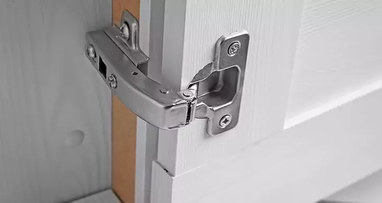 Shower Door Hinge Replacement in Cocoa, FL