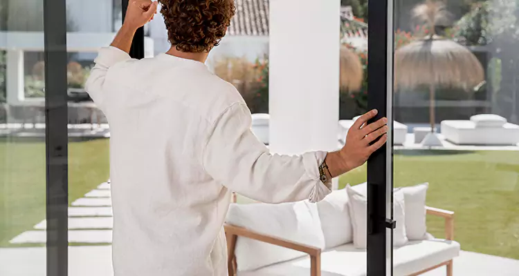 Sliding Screen Door Maintenance for Closing Issues in Cocoa, FL