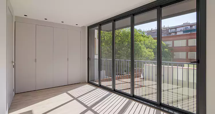 Fix Sliding Screen Door Track in Cocoa, FL